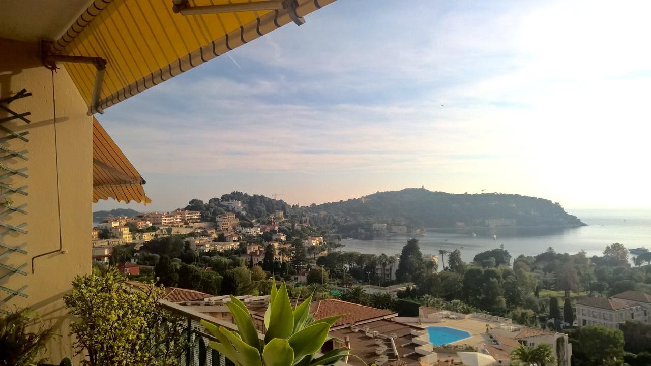 Апартаменти Vintage Flat Overlooking Villefranche Bay Екстер'єр фото