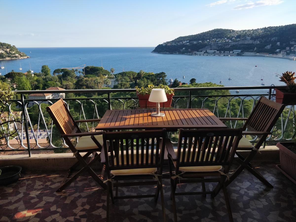 Апартаменти Vintage Flat Overlooking Villefranche Bay Екстер'єр фото