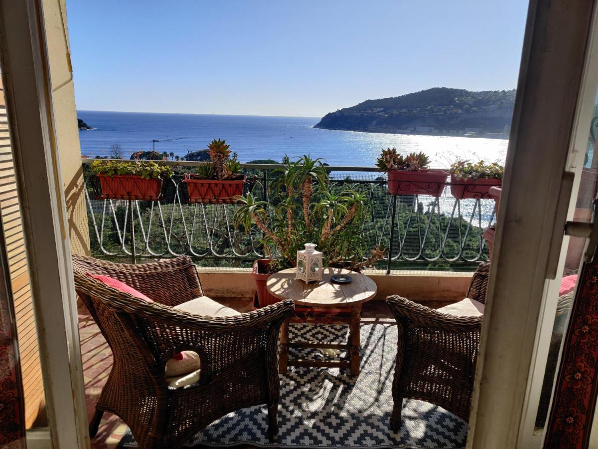 Апартаменти Vintage Flat Overlooking Villefranche Bay Екстер'єр фото
